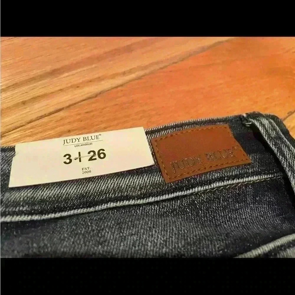 Judy Blue Jeans Distressed Boyfriend Fit Straight Leg Women’s Size 3 / 26 NWT - Picture 12 of 16
